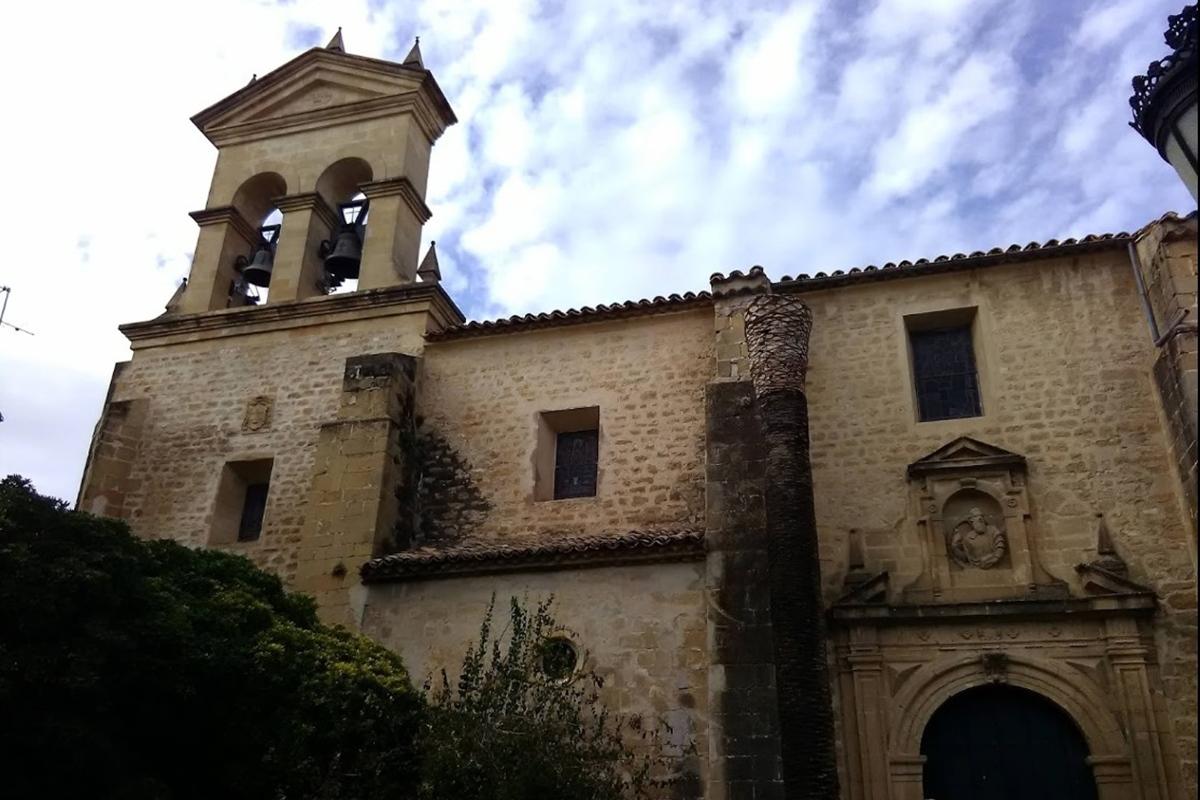Hotel Baeza Monumental By Eme Hoteles Bagian luar foto