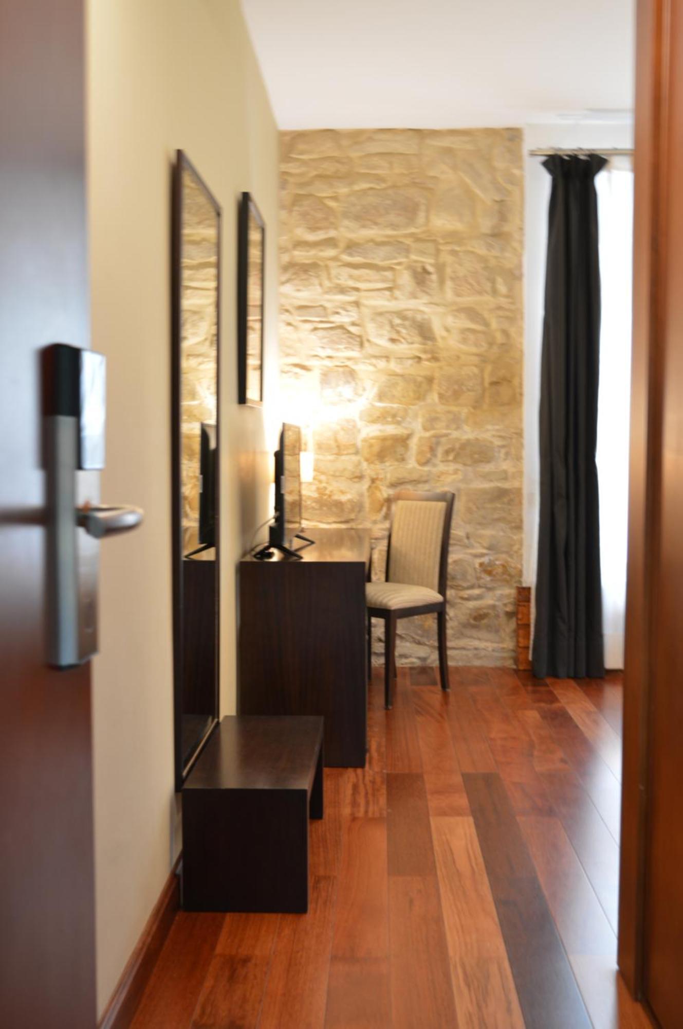 Hotel Baeza Monumental By Eme Hoteles Bagian luar foto